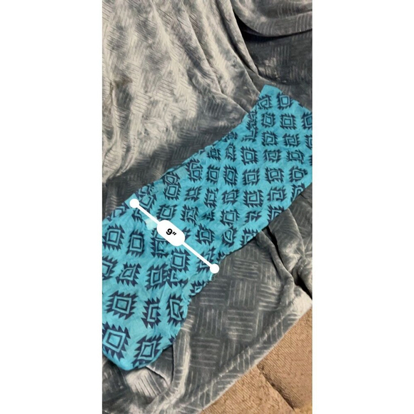 Arizona Jean Turquoise Geometric Infinity Scarf - Picture 6 of 6